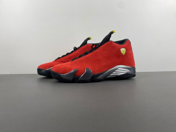 ( 2025 )Air Jordan 14 “Ferrari " IF5015-600