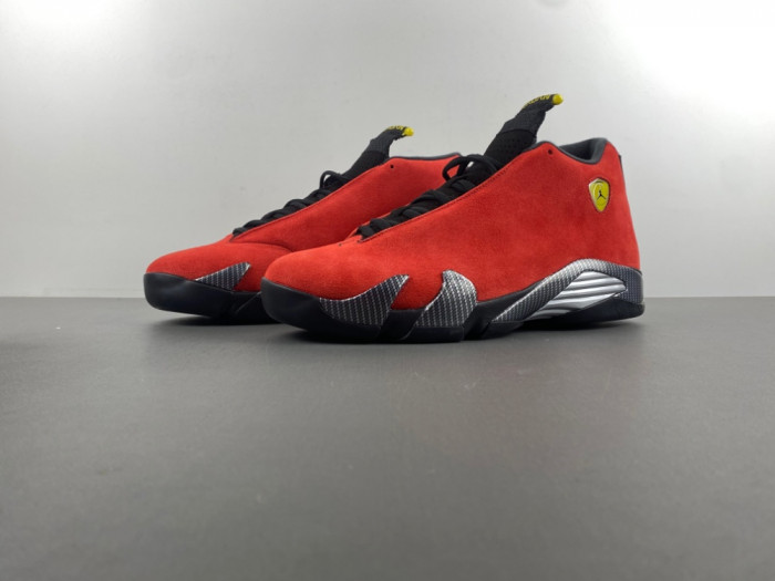 ( 2025 )Air Jordan 14 “Ferrari " IF5015-600