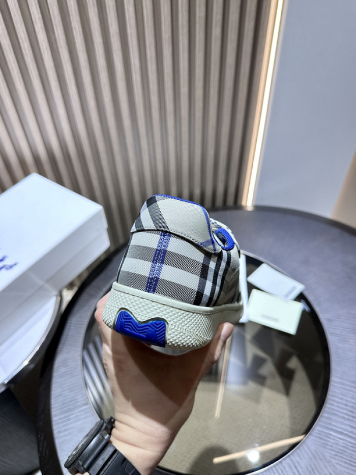 BUBERY SNEAKER 23149