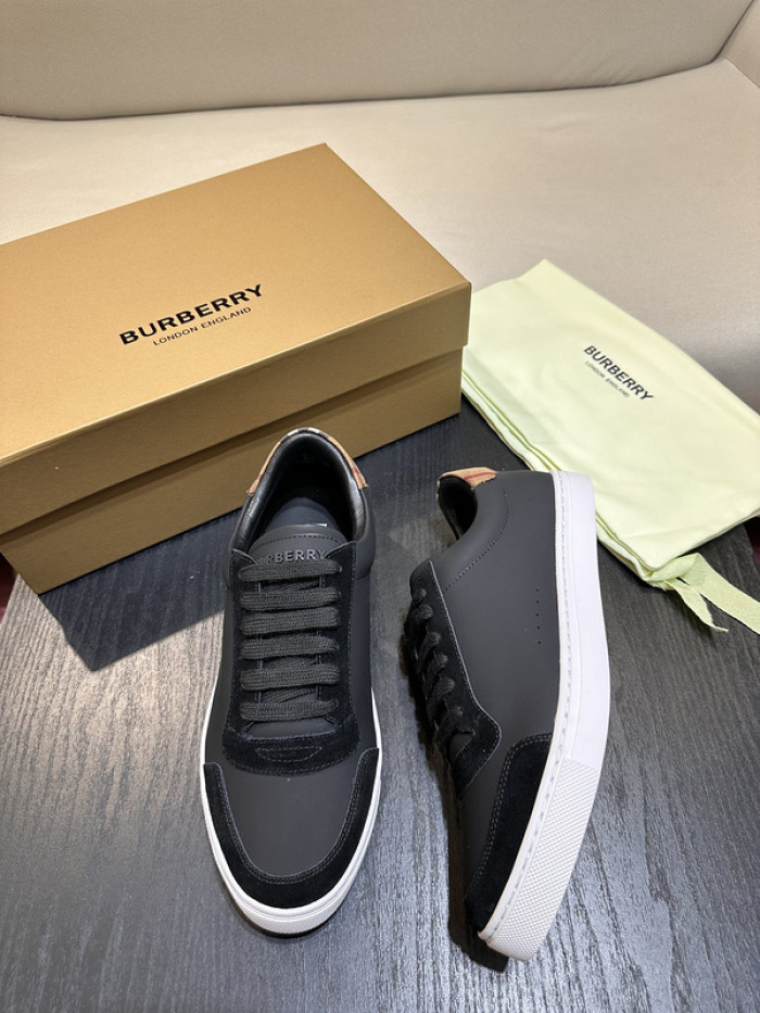 BUBERY SNEAKER 23153