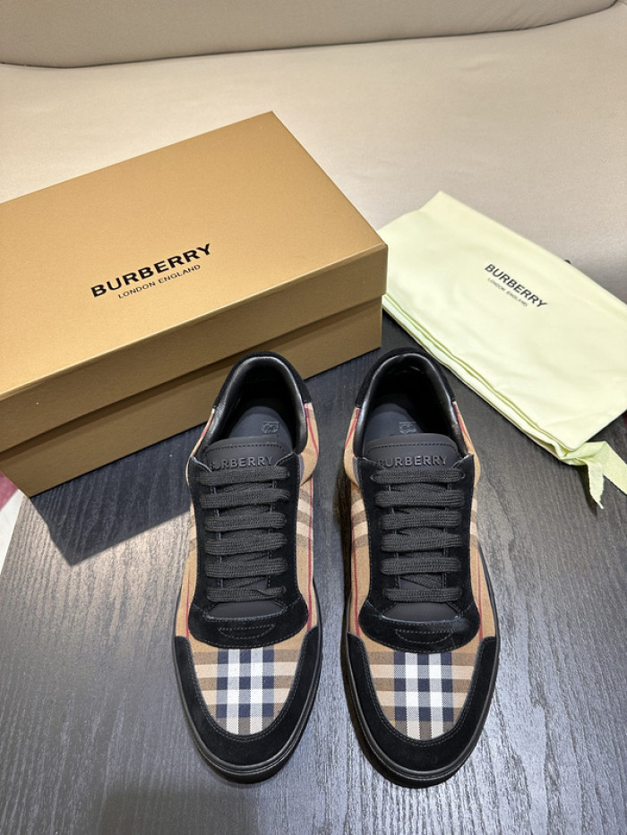 BUBERY SNEAKER 23154