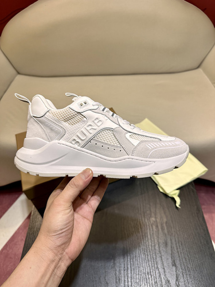 BUBERY SNEAKER 23156