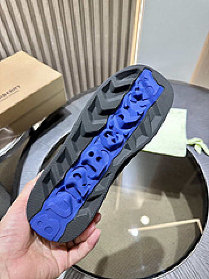 BUBERY SNEAKER 23167