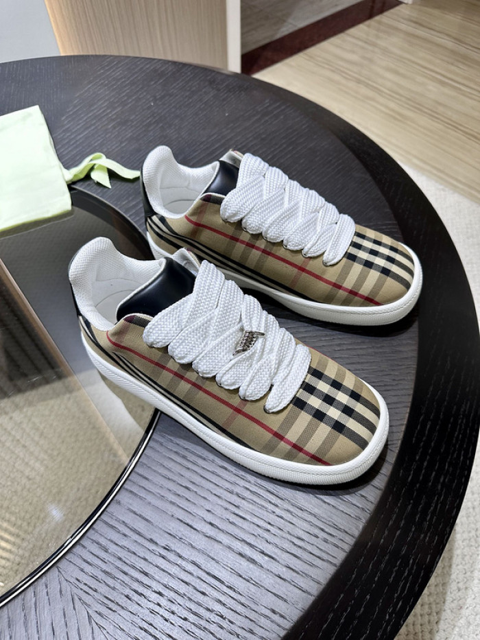 BUBERY SNEAKER 23166