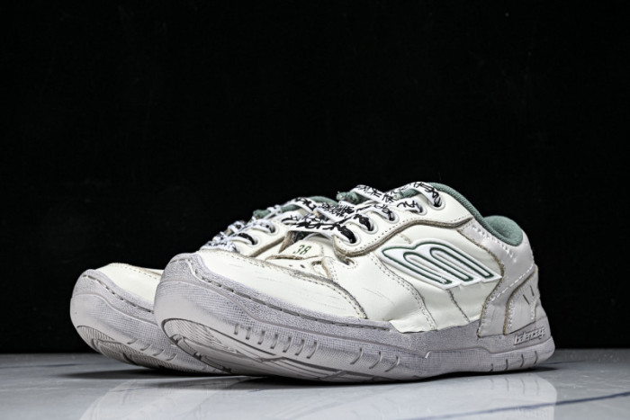 BL Hamptons Worn-Out BHW-10